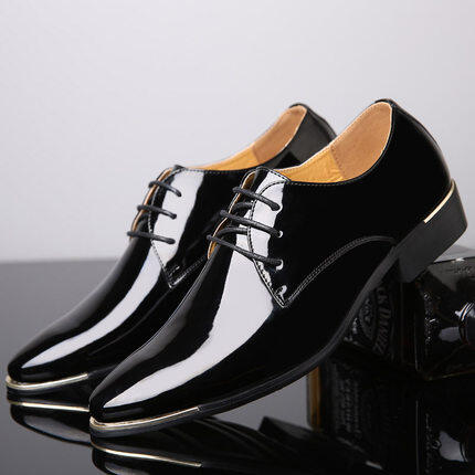 Men Plus Size Pointed Toe Bright Patent Leather Shoes